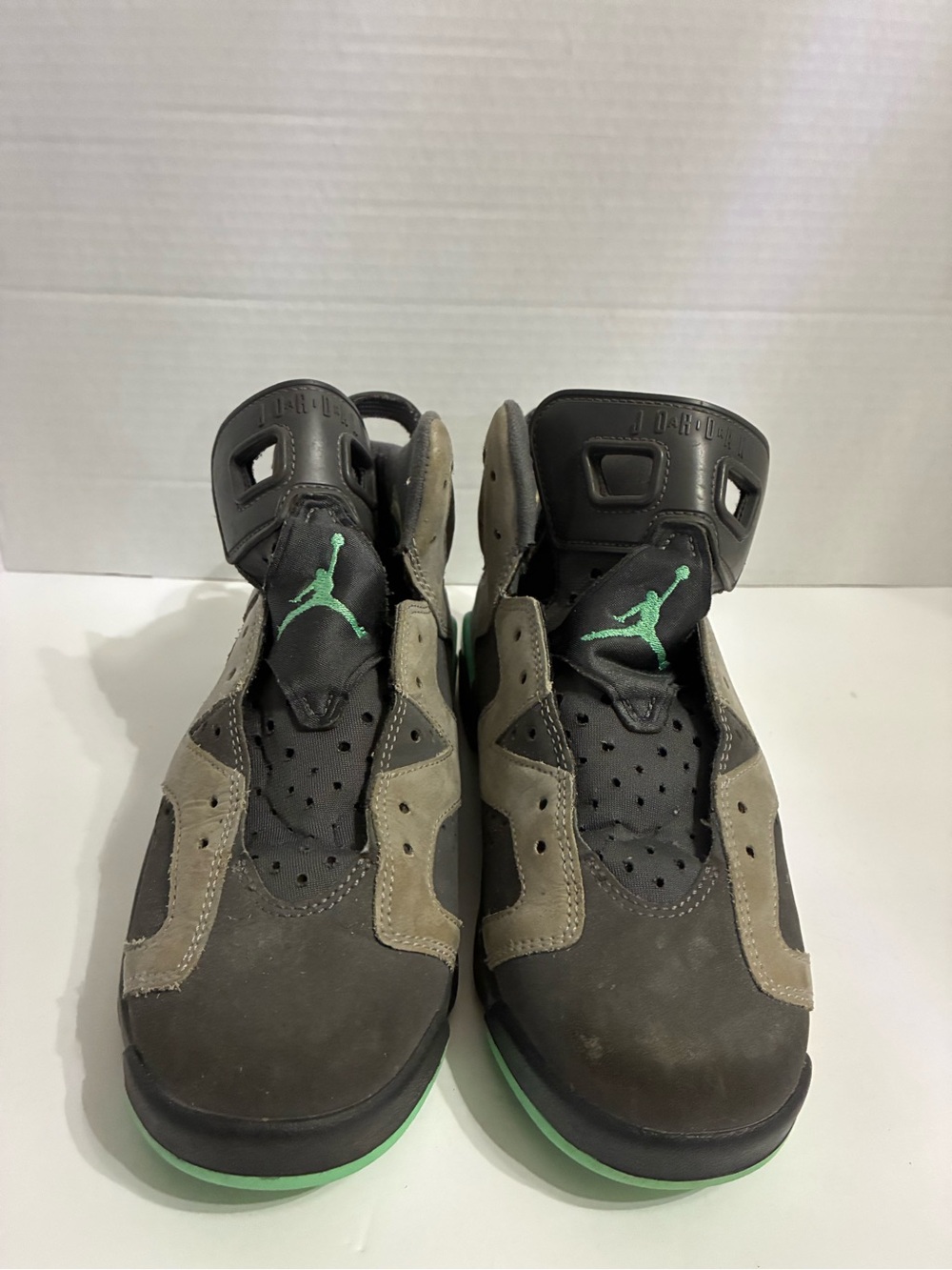 Jordan 4 green glow 2015 release